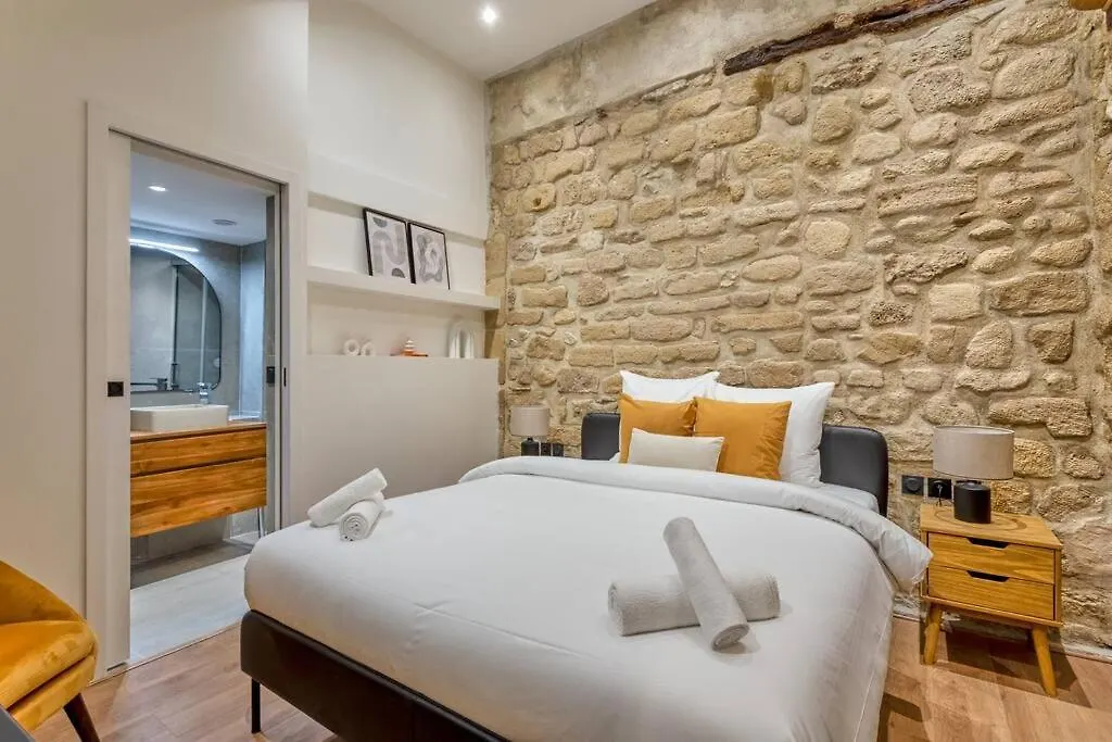Typical Parisian Apartment In Le Marais#4 Pers